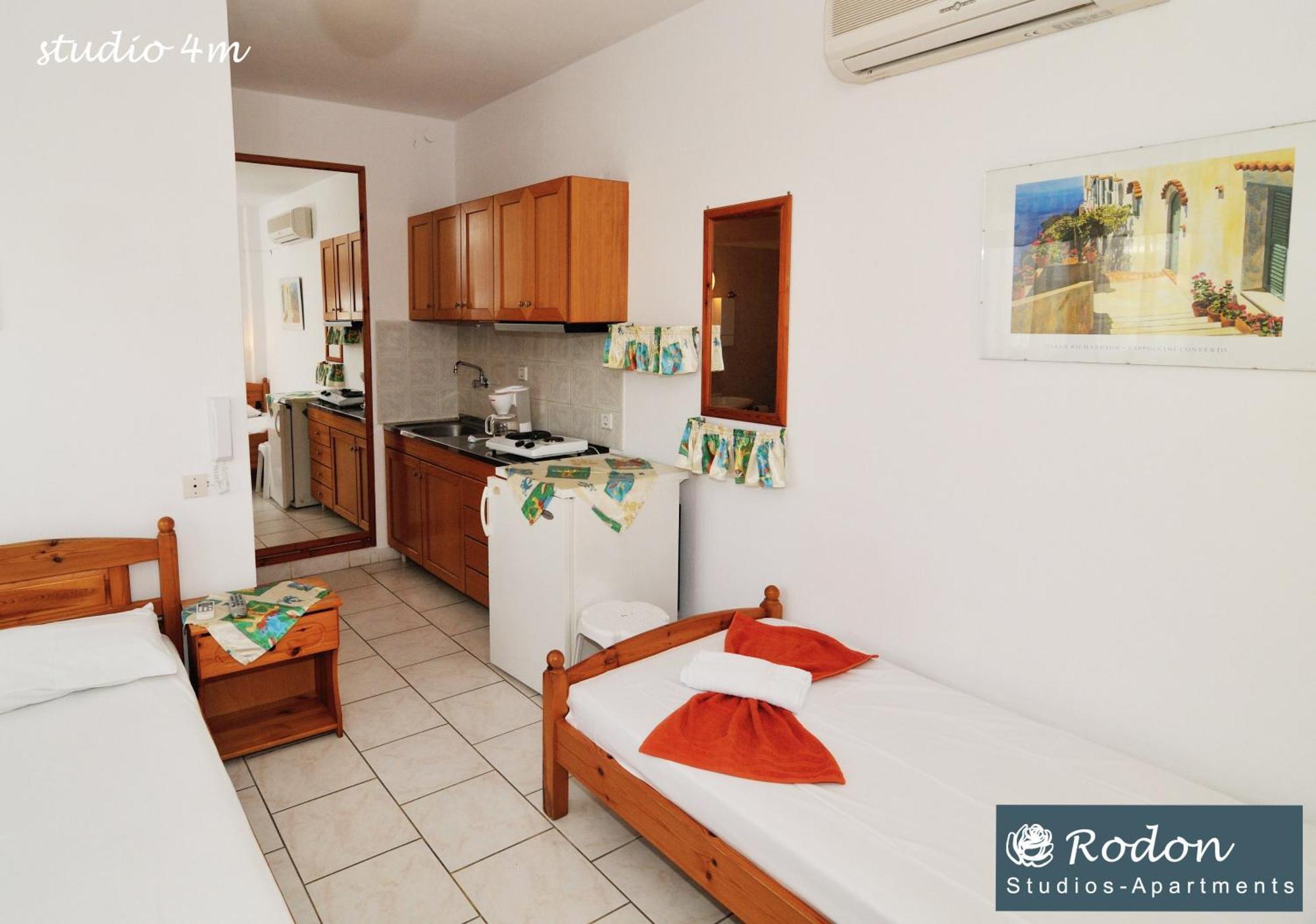 Rodon Apartments - S Avdimioti เนอาโรดา ภายนอก รูปภาพ